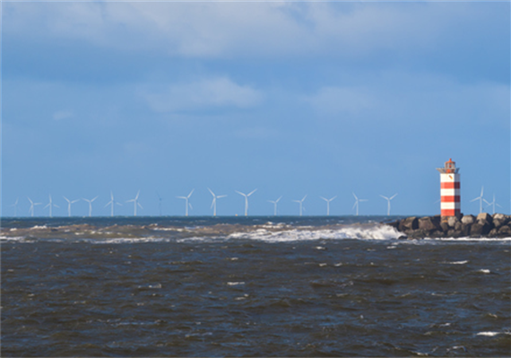 iStock-178473517 IJmuiden pier uitsnede